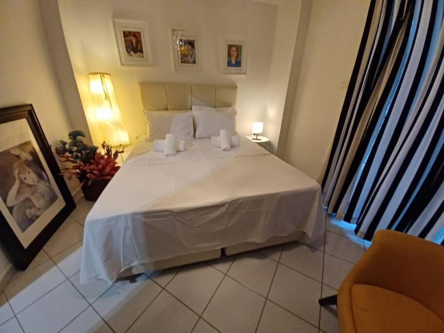 2 Bd In Kolonaki - 4 Min Away From Metro Panepistimio Apartment