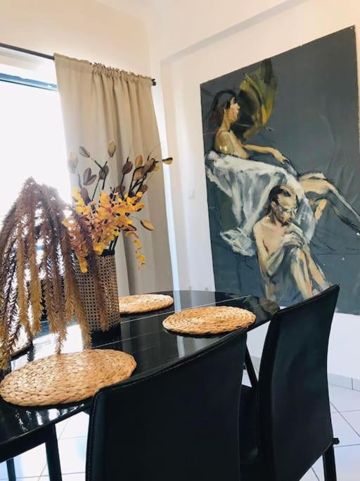 2 Bd In Kolonaki - 4 Min Away From Metro Panepistimio * Athens