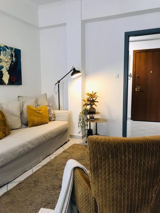 2 Bd In Kolonaki - 4 Min Away From Metro Panepistimio Apartament